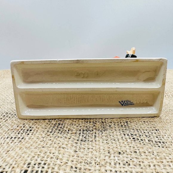 W. Goebel Redhead Boy Bowling Figurine Signed - Picture 9 of 9